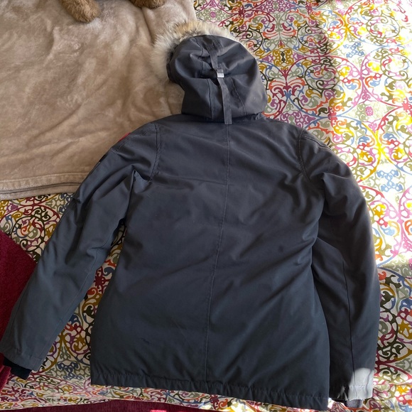 SOLD ❤️ Canada Goose Montebello Parka - Picture 4 of 10